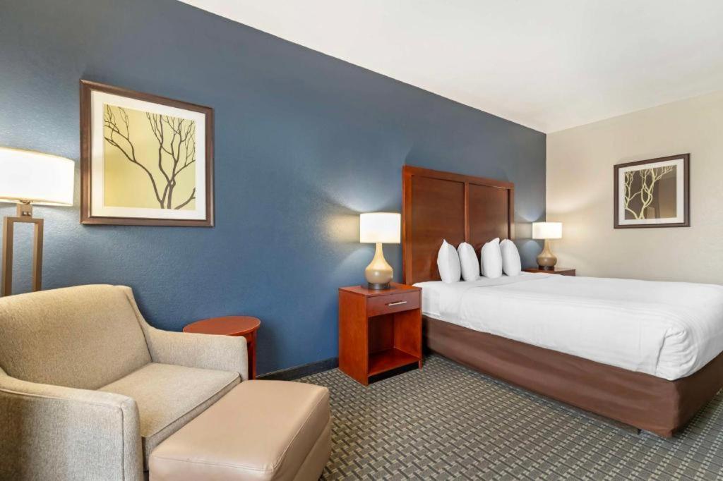 Best Western Northwest Corpus Christi Inn & Suites Exterior photo