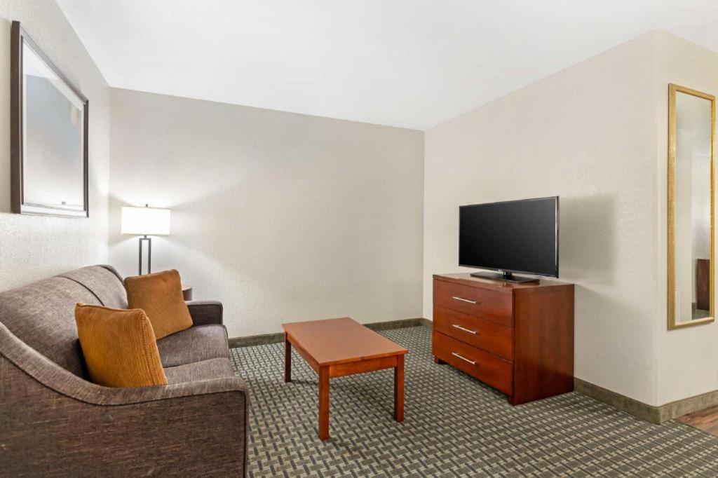 Best Western Northwest Corpus Christi Inn & Suites Exterior photo